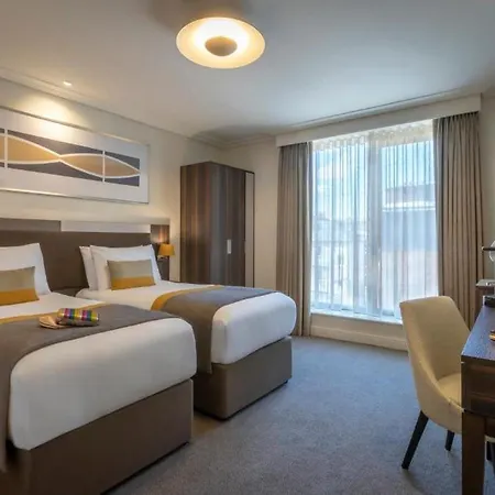 7, Centre Hotel 4*